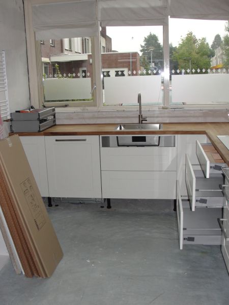 20100908084447